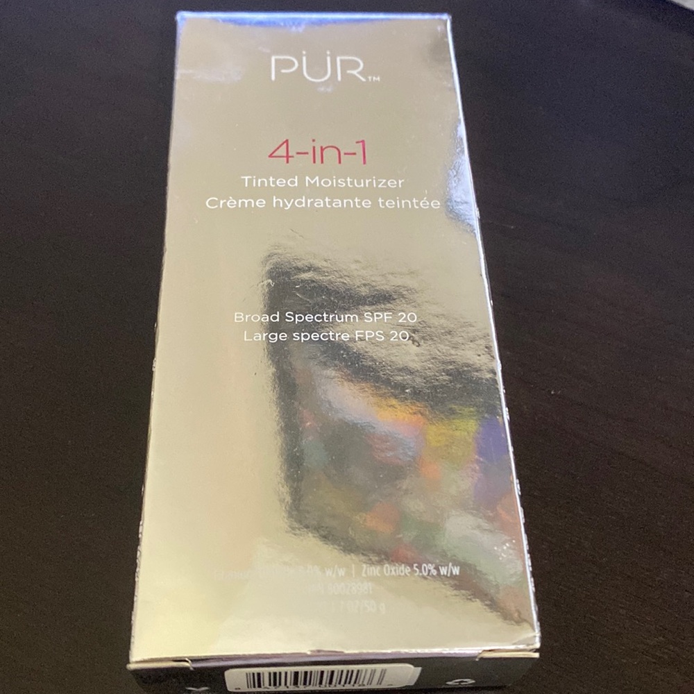 PUR 4 in 1 tinted Moisturizer Broad Spectrum SPF 20, Light LG3